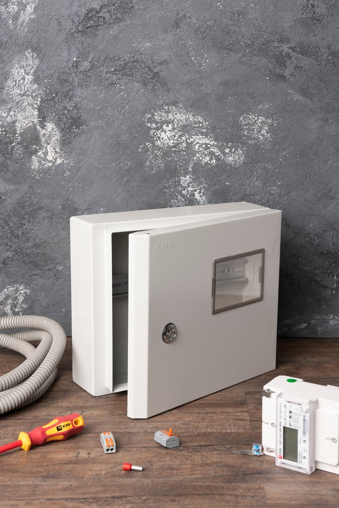 Металлические щиты и корпуса Щит EKF PROxima учетный для счетчика на дин-рейку ЩУ-1/1-0 (250х300х100) IP54 mb54-1E 