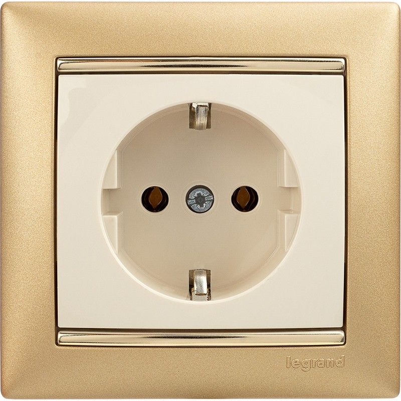 Legrand Valena Classic Кремовый Розетка Legrand Valena Крем 1-ая с/з 774320