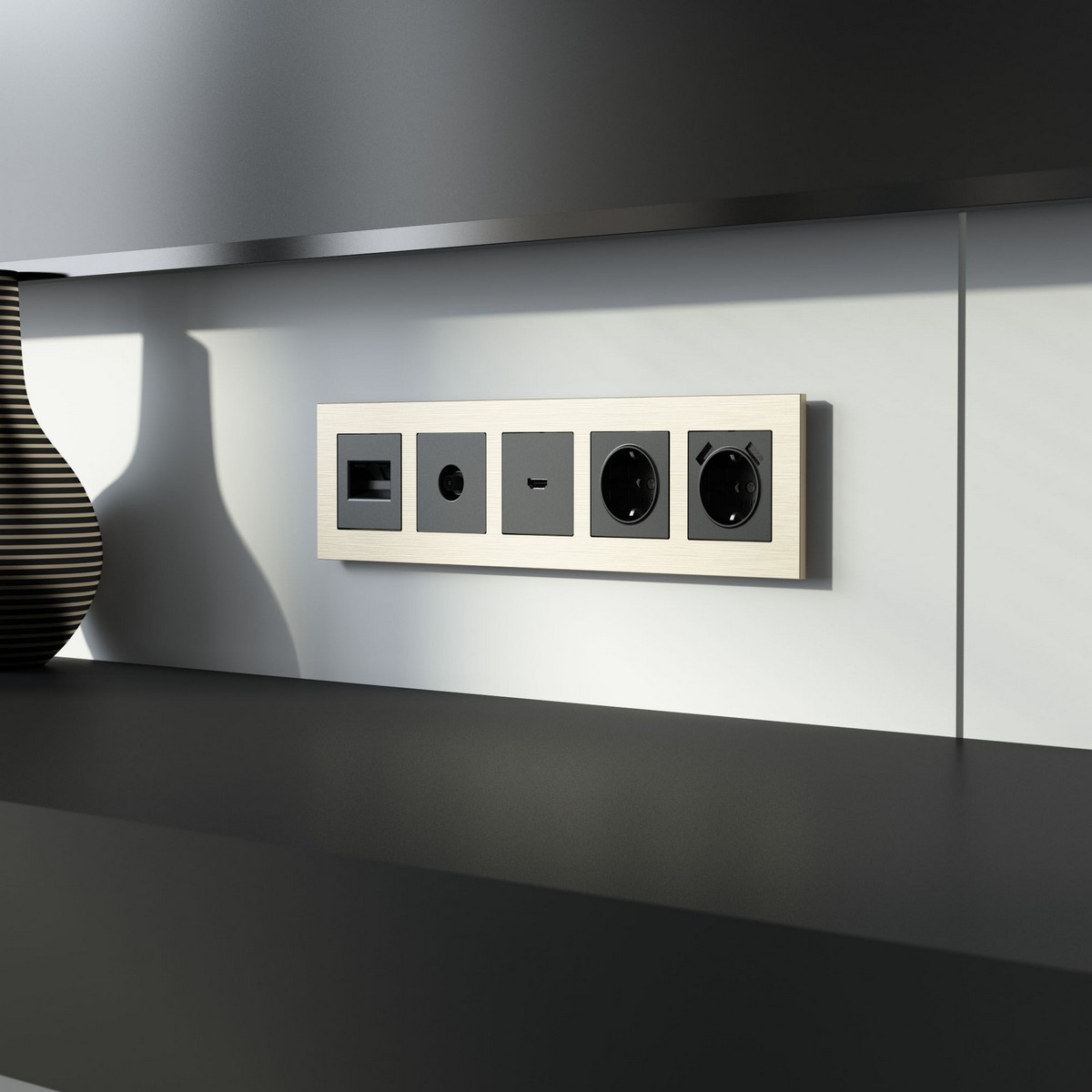 Рамки Werkel Alumax Рамка Werkel на 5 постов AluMax (шампань) W0053511