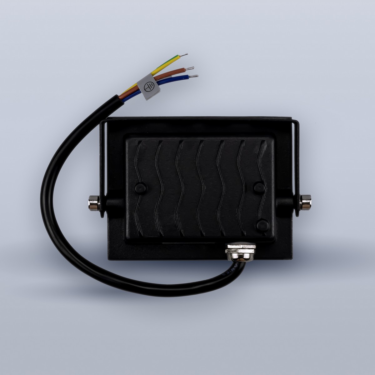 Прожекторы светодиодные Светодиодный прожектор ELEGANZ тонкий LUX 10W холодный 6000К 220V 1203 