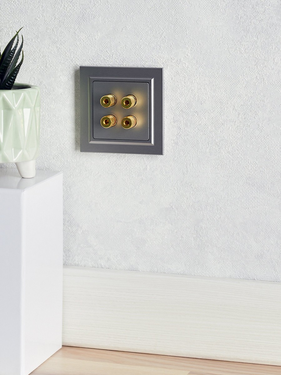 IEK Brite Сталь Аудиорозетка IEK BRITE 4-местная РА10-БрС сталь BR-S40-K46