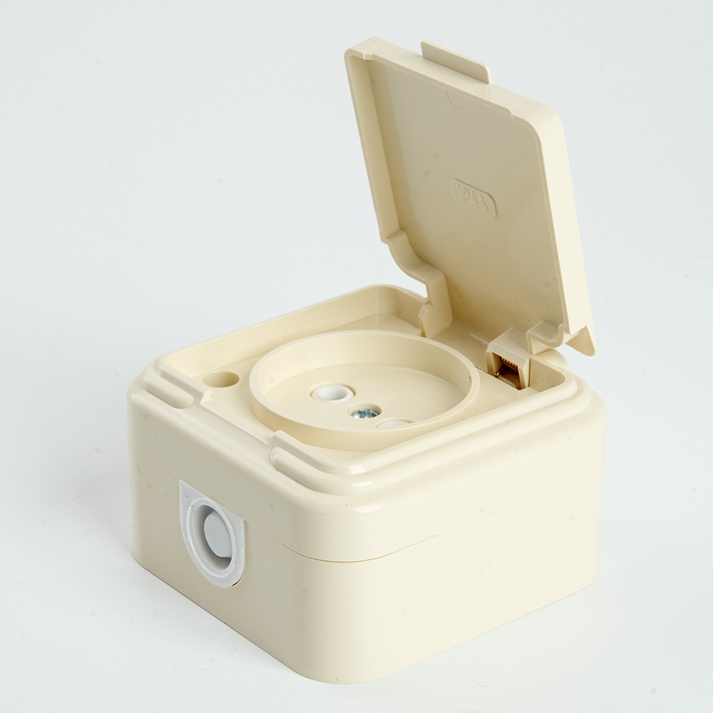 Накладные розетки и выключатели Stekker Розетка 1-местная б/з с крышкой STEKKER PST16-20-44 16А IP44 слоновая кость Брест 49060