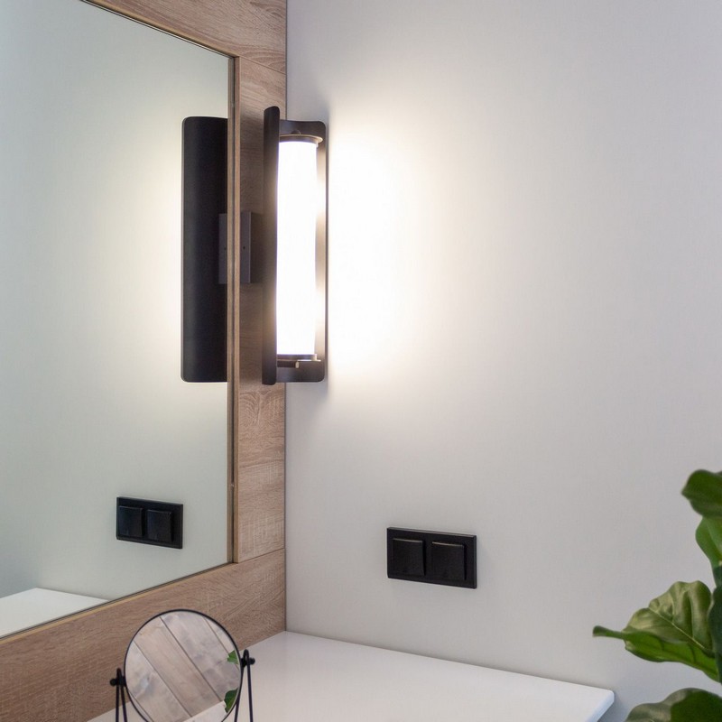 Werkel Черный матовый механизмы Розетка влагозащищенная Werkel с зазем. с защит. крышкой и шторками черный матовый W1171208