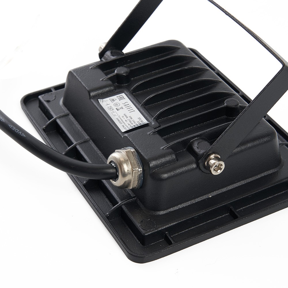 Прожекторы светодиодные Светодиодный прожектор Saffit SFL90-30 30W Черный 4000K 55076 