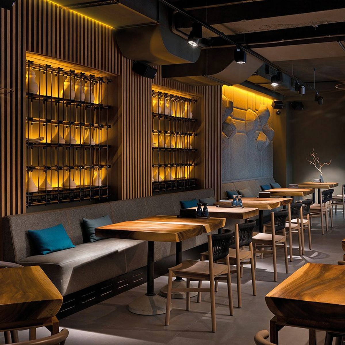 Светодиодная лента белая теплая Светодиодная LED лента Feron LS603 60SMD(2835)/m 4.8W/m 12V 5m желтый 27670 