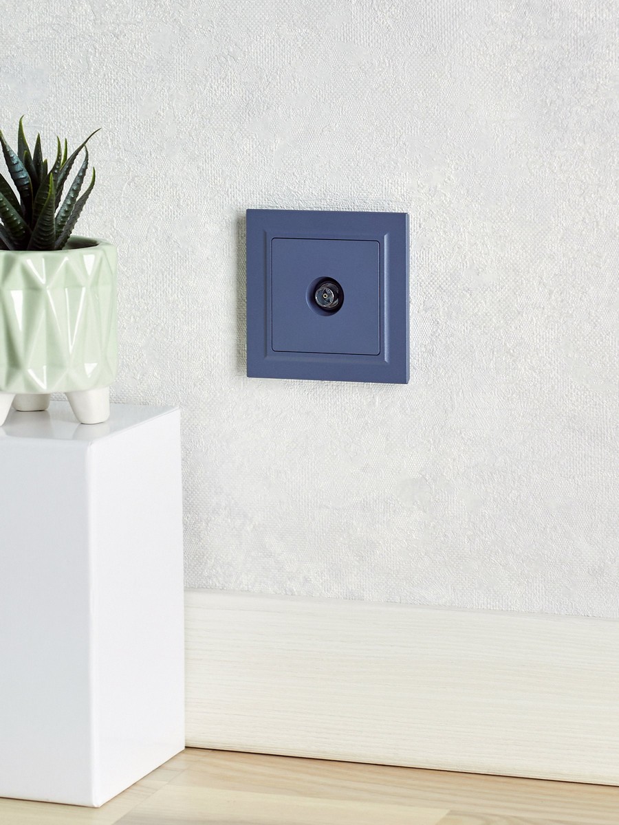 IEK Brite Маренго Розетка IEK BRITE TV оконечная РТВ11-0-БрМ маренго BR-A10-O-K35