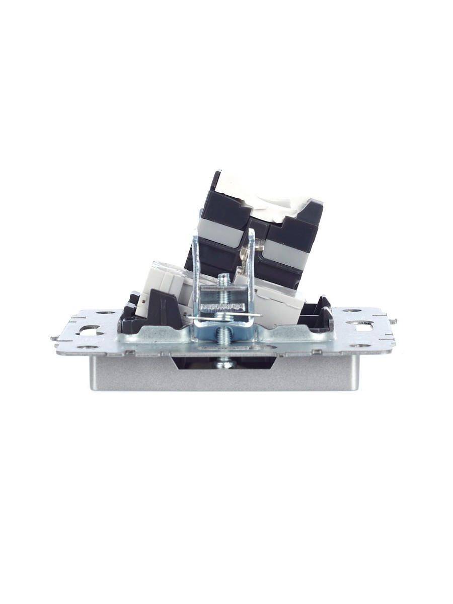 IEK Brite Алюминий Розетка IEK BRITE двойная RJ11+RJ45 кат.5E РК/Т12-БрА алюминий BR-KT20-O-1-K47