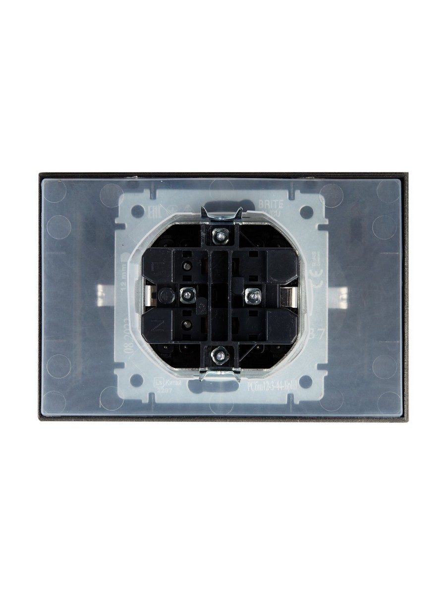 IEK Brite Шампань Розетка IEK BRITE 2-ая с/з с шторками и крышкой 16А в сборе IP44 РСбш12-3-44-БрШ шампань BR-R26-16-4