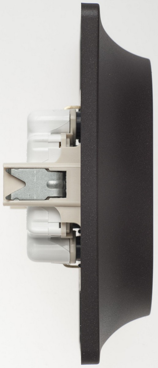 Glossa Шоколад Розетка Systeme Electric Glossa Шоколад двойная с заземлением, 16А, в сборе GSL000824