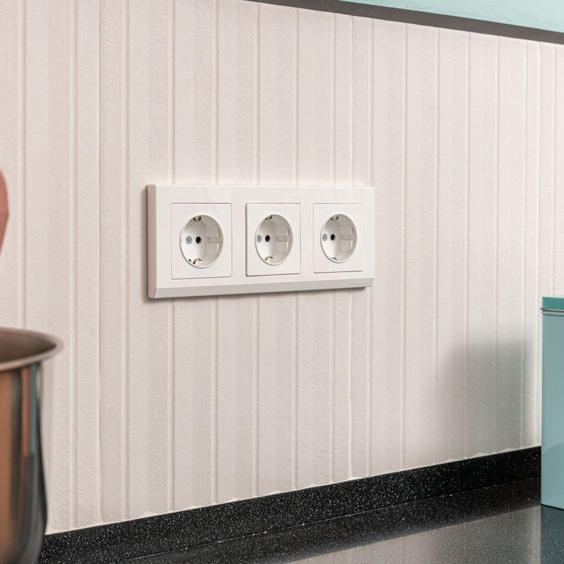 Рамки Werkel Stark Рамка Werkel Stark на 3 поста (белый) W0031801