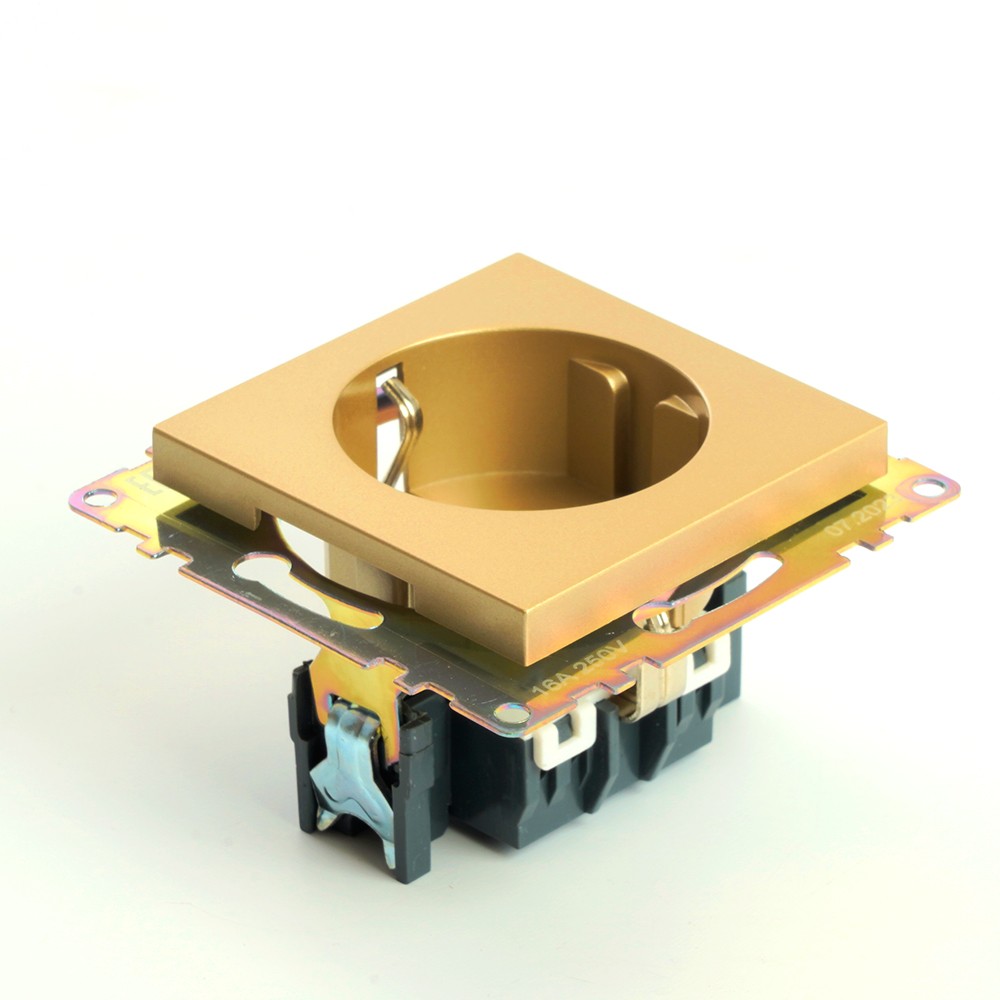 Катрин - Розетки и выключатели Stekker Розетка 1-местная с/з STEKKER GLS16-7110-08 250V 16А с защ. шторкой Катрин золото 49224