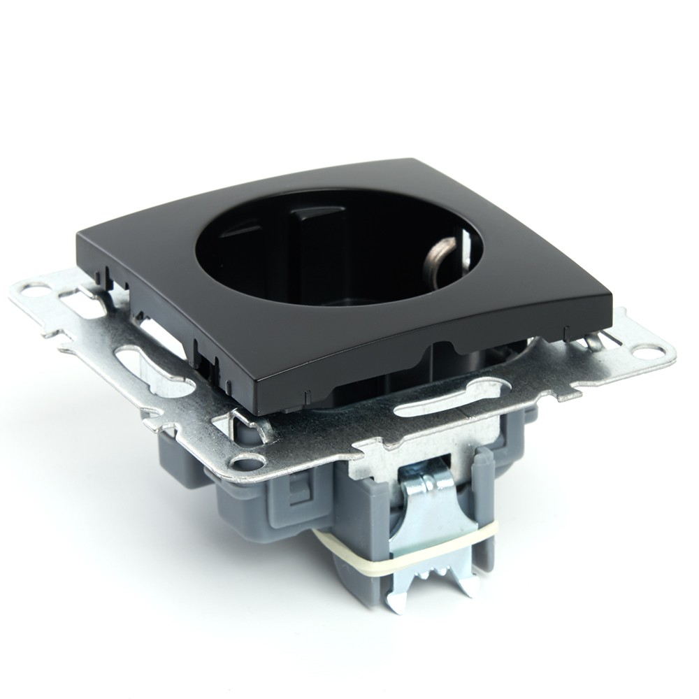 Эрна - Розетки и выключатели Stekker Розетка 1-местная c/з STEKKER PST16-9110-03 16А с защ. шторкой Эрна черный 49154