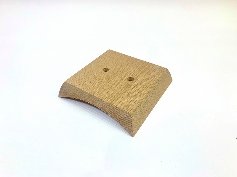 Деревянная накладка Cleverwood наружного монтажа выключателей-розеток на диаметром 260 мм 1-ая 080