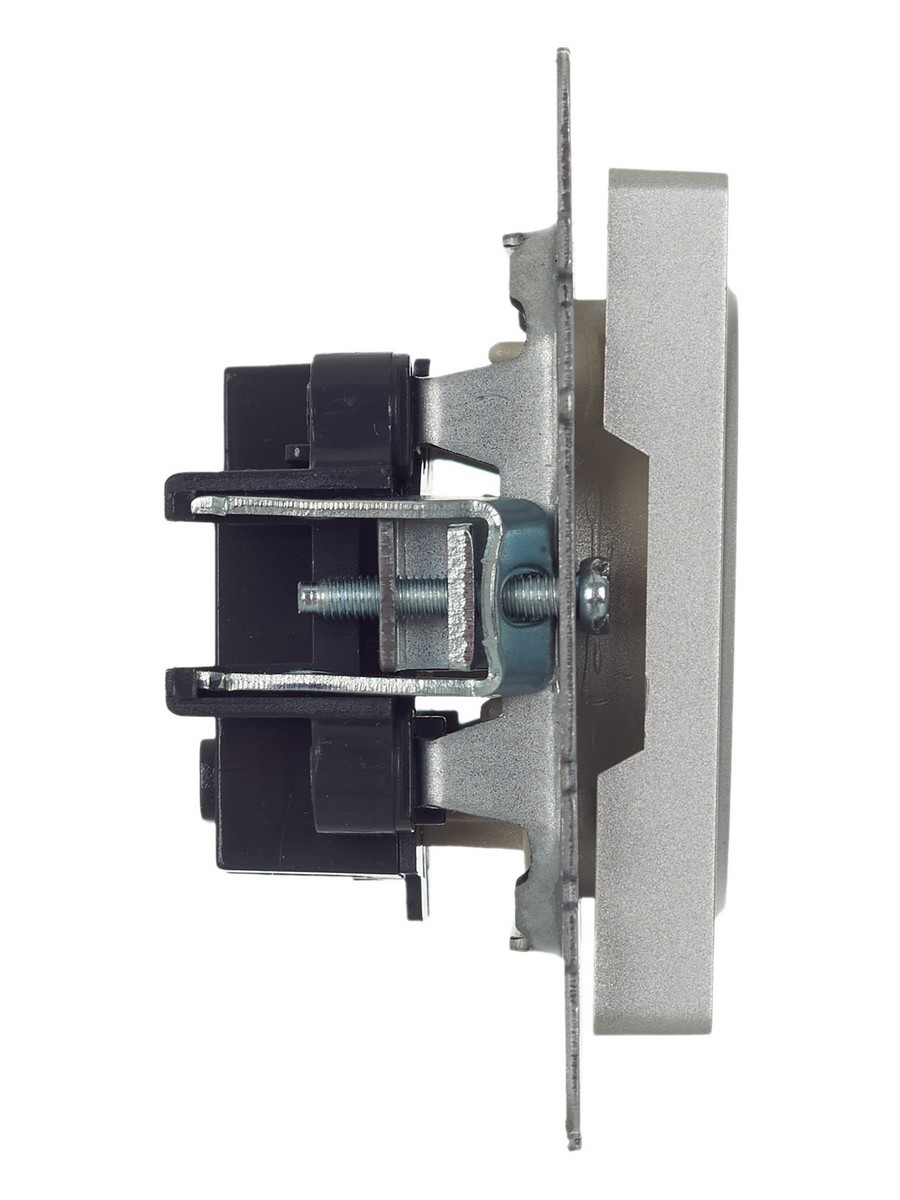 IEK Brite Алюминий Розетка IEK BRITE б/з без шторок 10А РС10-1-0-БрА алюминий BR-R10-10-K47