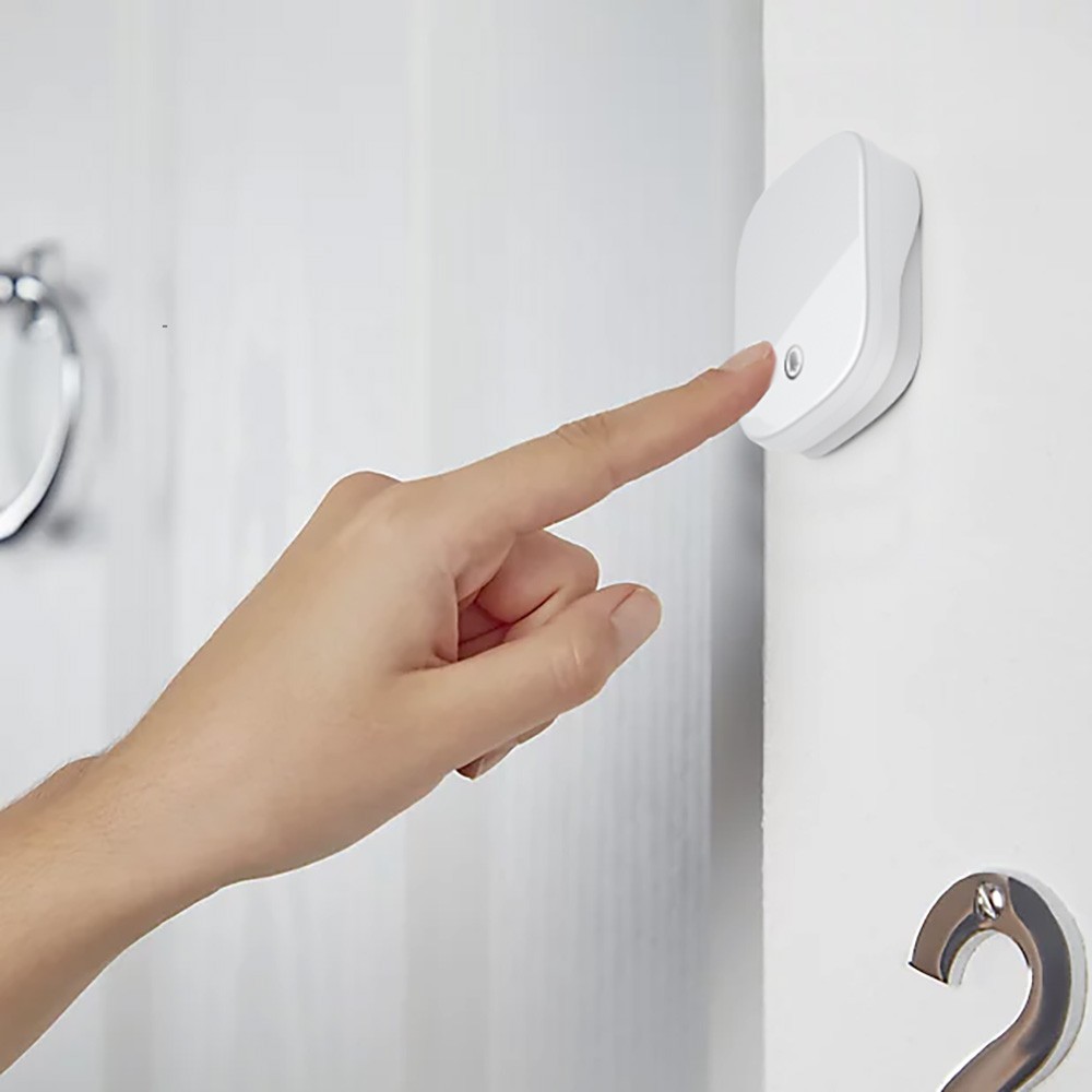 Беспроводные дверные звонки Звонок дверной беспроводной Feron DB-380 (клавиша и база в розетку) радиочастотный 433MHz черный до 50м 48945 