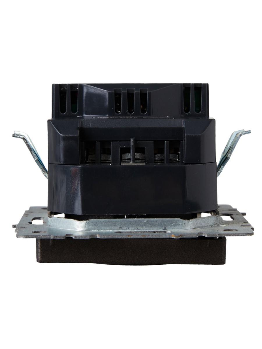 IEK Brite Бронза Розетка IEK BRITE с с/з и шторками 16А с USB A+C 18Вт РЮш11-1-БрТБ бронза BR-R14-16-U22-018-K45