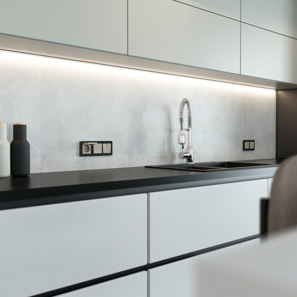 Werkel дымчатый Розетка Werkel влагозащ. с зазем. с защит. крышкой и шторками (дымчатый) W1271204