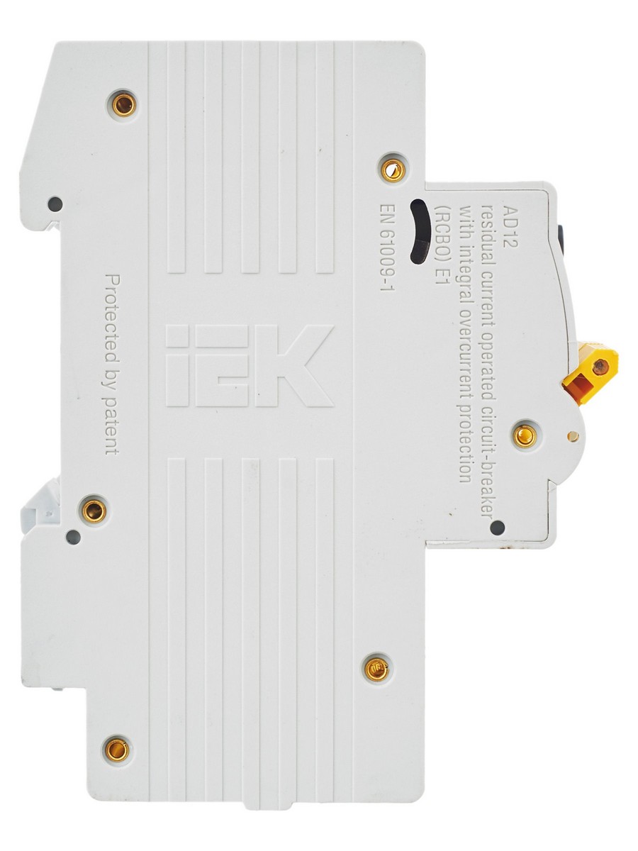 IEK Дифференциальный автоматический выключатель IEK KARAT АД12 2Р 32A 30мА MAD10-2-032-C-030 