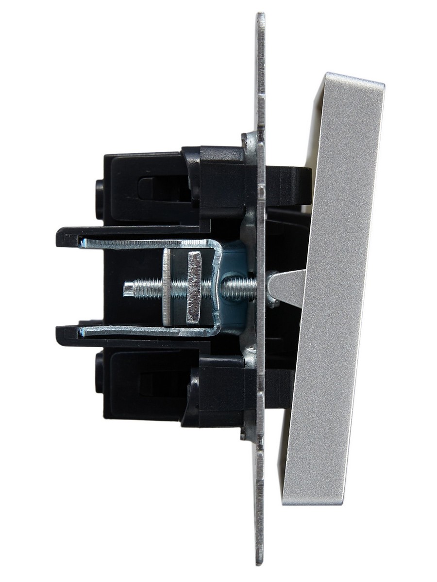 IEK Brite Алюминий Выключатель IEK BRITE 1-клавишный проходной 10А ВС10-1-6-БрА алюминий BR-V12-0-10-K47