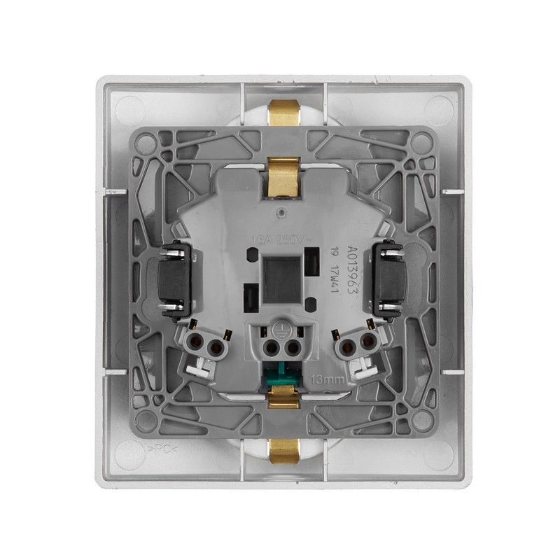 Legrand Etika Алюминий Розетка электрическая Legrand Etika алюминий 2-я с/з со шторками, авт. клем. 672433