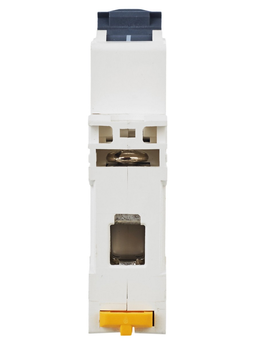 1 полюсные (однополюсные) Автоматический выключатель IEK ARMAT M10N 1P C 32А AR-M10N-1-C032 