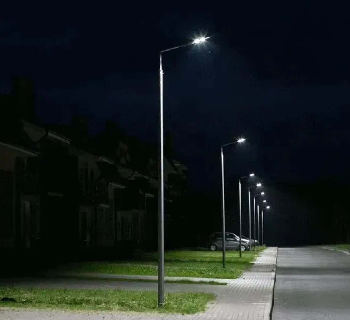 Консольные уличные светодиодные светильники на столб Уличный светильник консольный (LED) Кобра (AMB) 100w IP65 6000K 