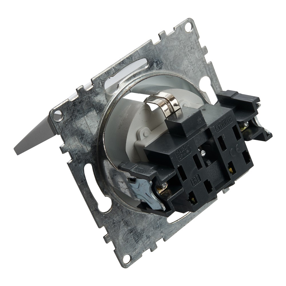 Катрин - Розетки и выключатели Stekker Розетка 1-местная с/з с крышкой STEKKER GLS16-7112-03 16А с защ. шторкой Катрин серебро 39580