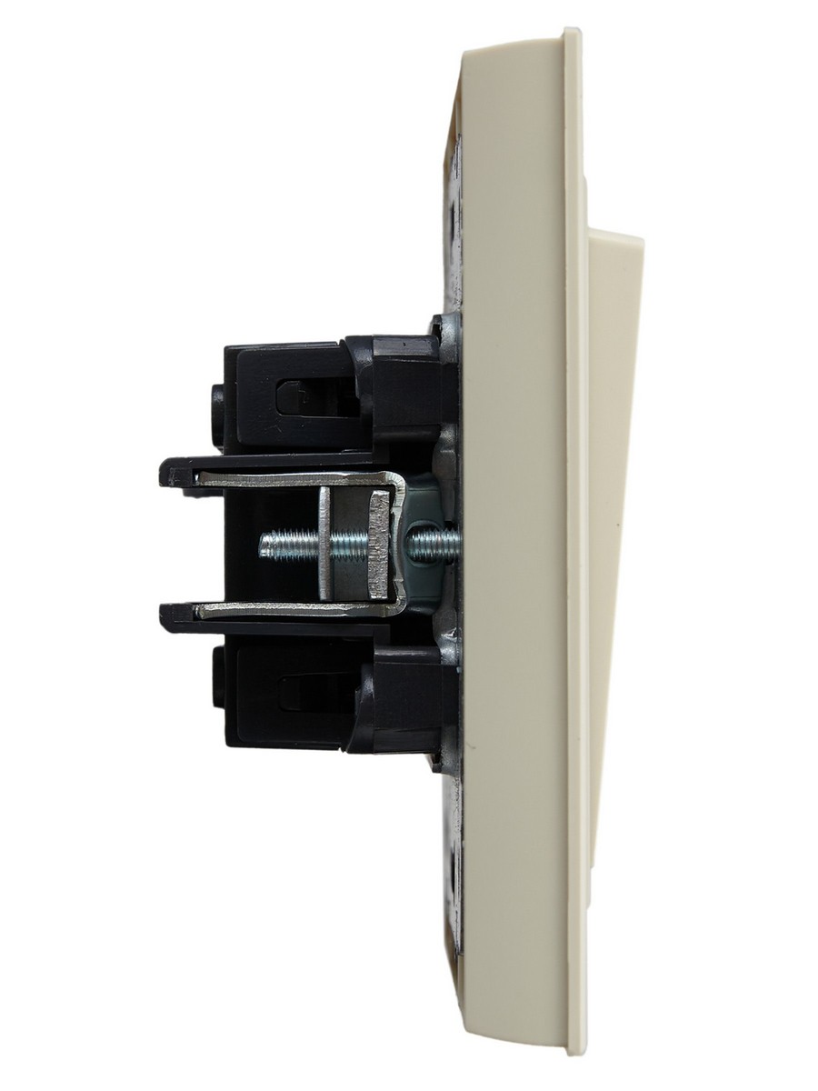 IEK Brite Бежевый Выключатель IEK BRITE Бежевый 2-кл. 10А в сборе ВСР10-2-0-БрКр BR-V20-0-10-K10-F
