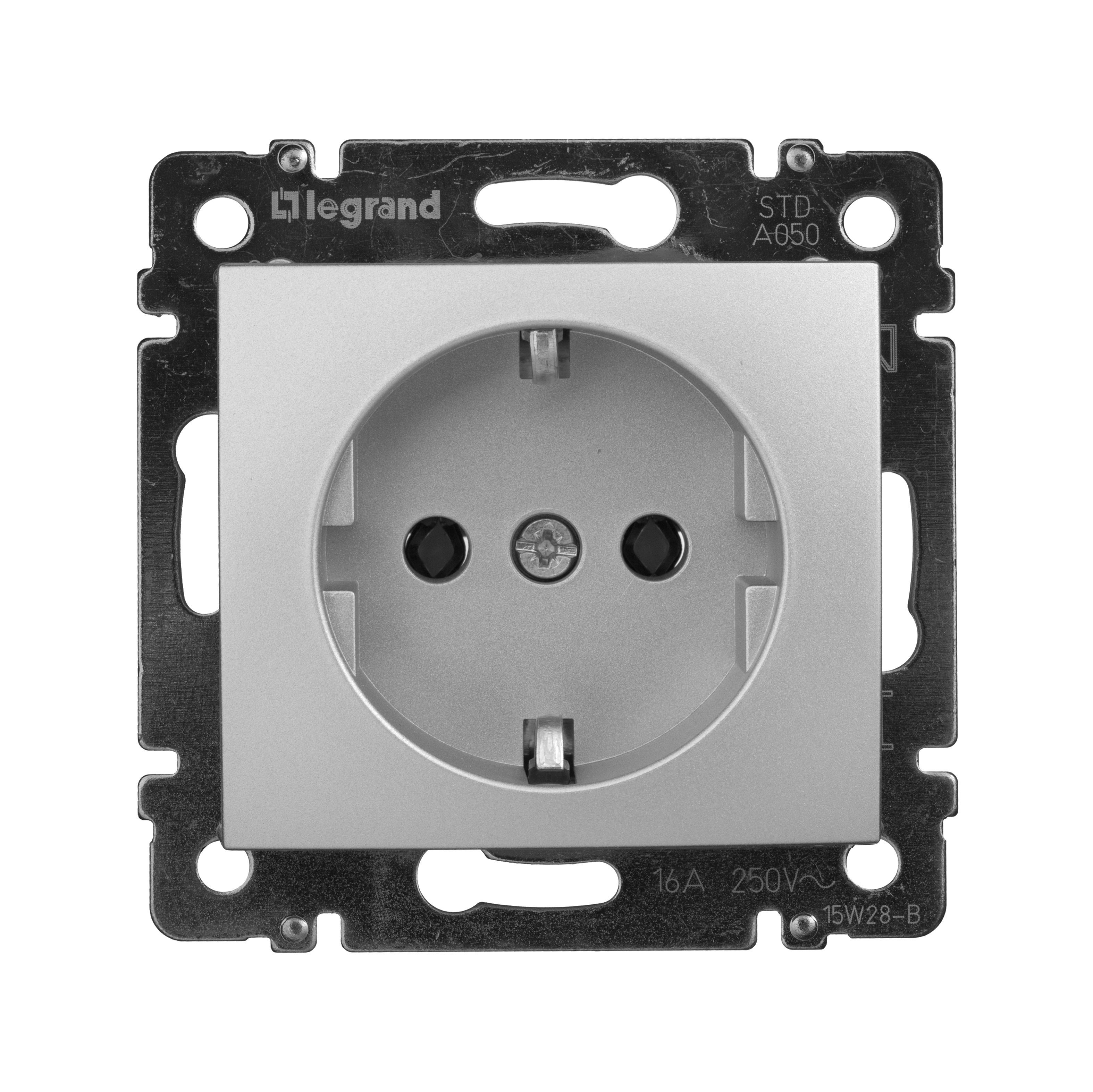 Legrand Valena Classic Алюминий Розетка Legrand Valena Алюминий 1-ая с/з 770120