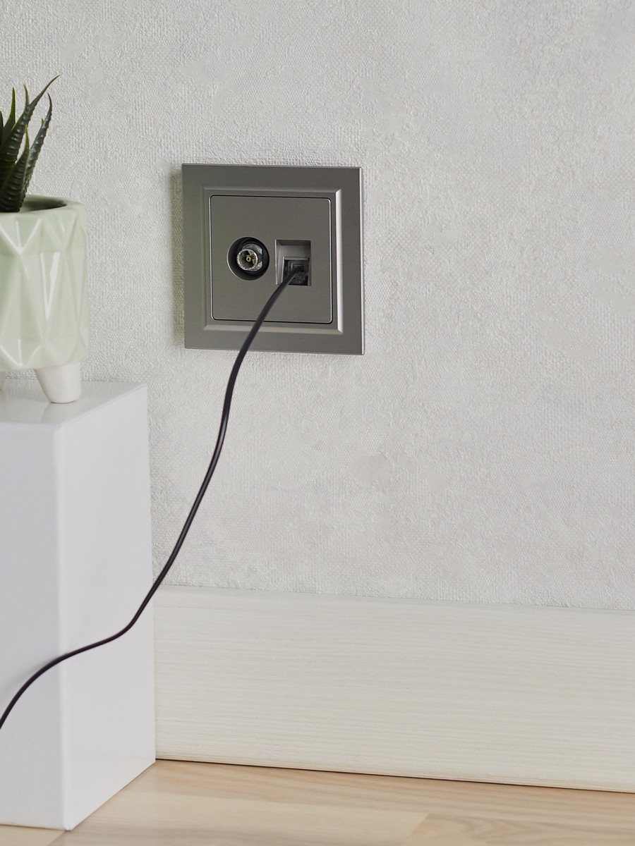 IEK Brite Сталь Розетка IEK BRITE двойная TV+RJ45 кат.5E РТВ/РК12-БрС сталь BR-AK20-1-K46