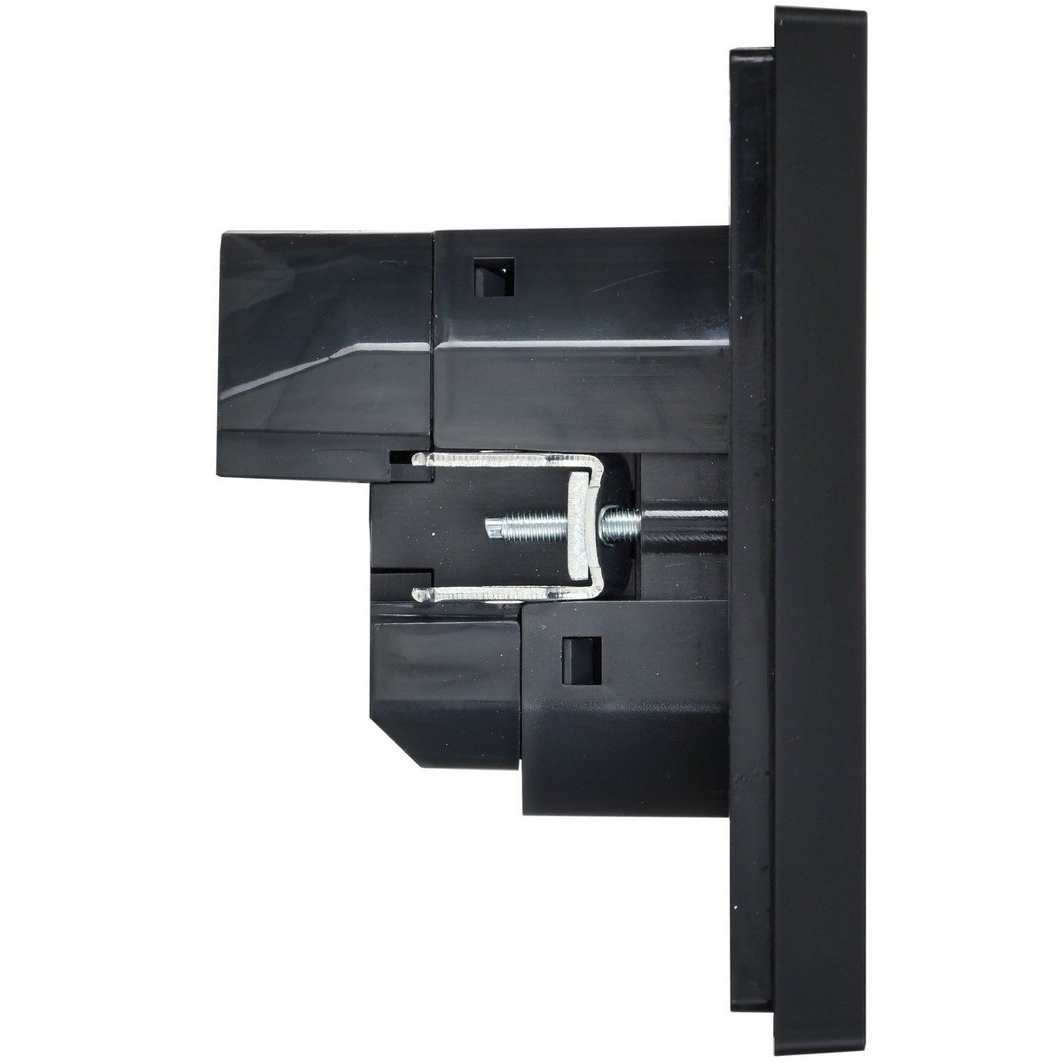 IEK FORTE&PIANO Черный Розетка IEK FORTE&PIANO Черный с/з со шт винтовое крепление 16А USB A+C 18Вт FP147