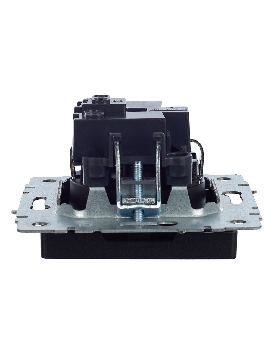 IEK Brite Черный Розетка IEK BRITE с/з с шторками 16А РС14-1-0-БрЧ черный BR-R14-16-K02