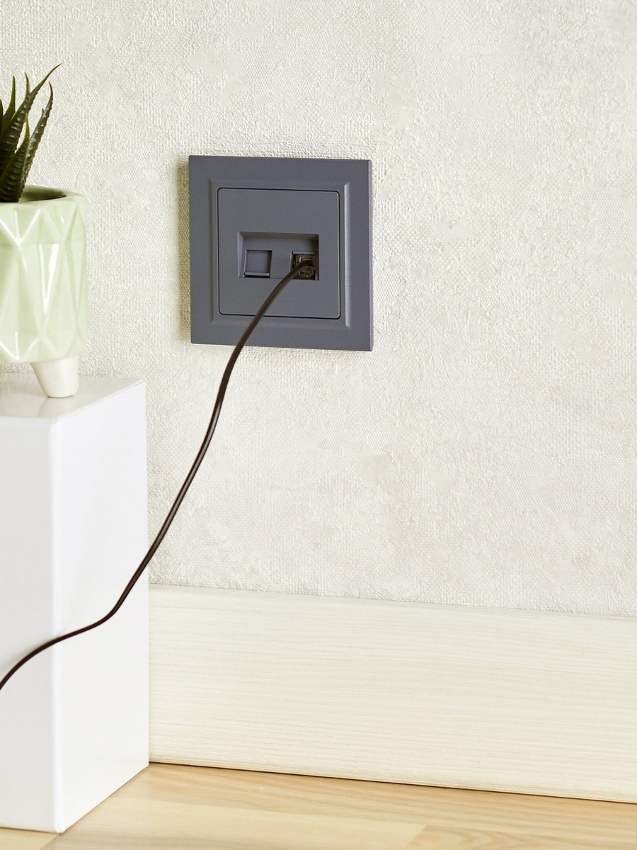 IEK Brite Маренго Розетка IEK BRITE компьютерная двойная RJ45 кат.5E РК10-2-БрМ маренго BR-K20-1-K35