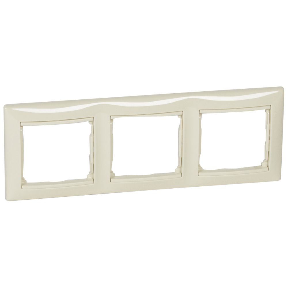 Legrand Valena Classic Кремовый Рамка Legrand Valena Крем 3-ая гориз 774353