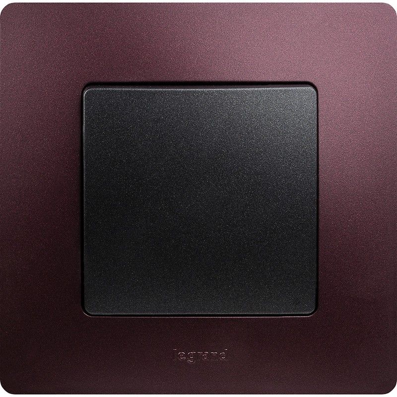 Legrand Etika Антрацит Выключатель Legrand Etika антрацит 1-клавишный, авт.клеммы, 10AX, 250 В 672601