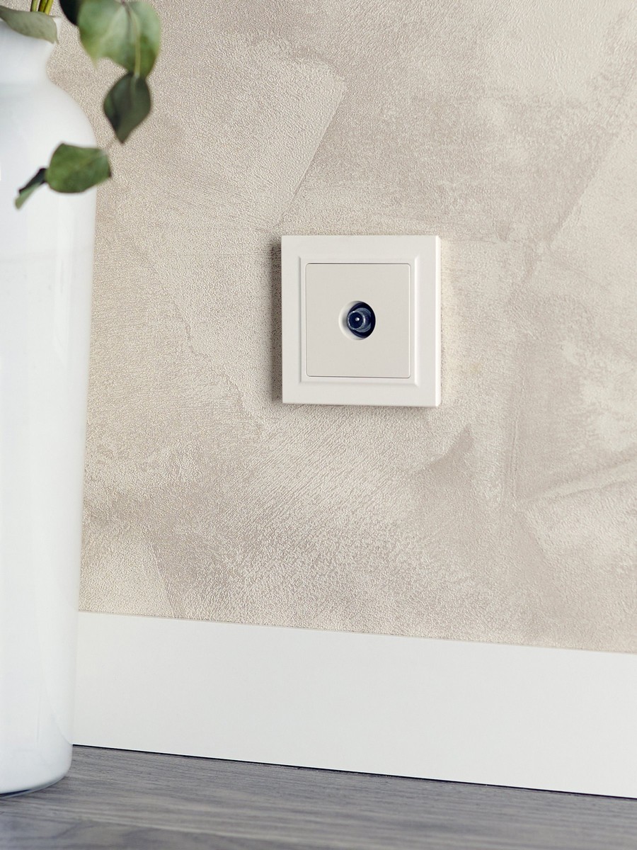 IEK Brite Жемчуг Розетка IEK BRITE TV проходная РТВ10-0-БрЖ жемчуг BR-A10-P-K36