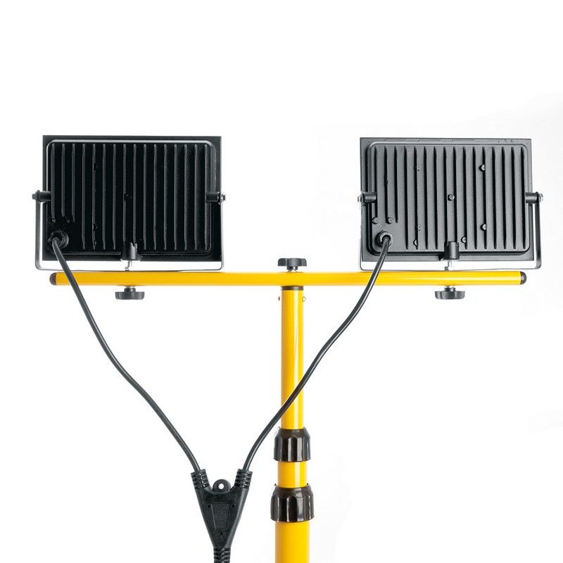 Прожекторы светодиодные Светодиодный прожектор Feron LL-504 на штативе IP65 2*70W 6400K 41544 