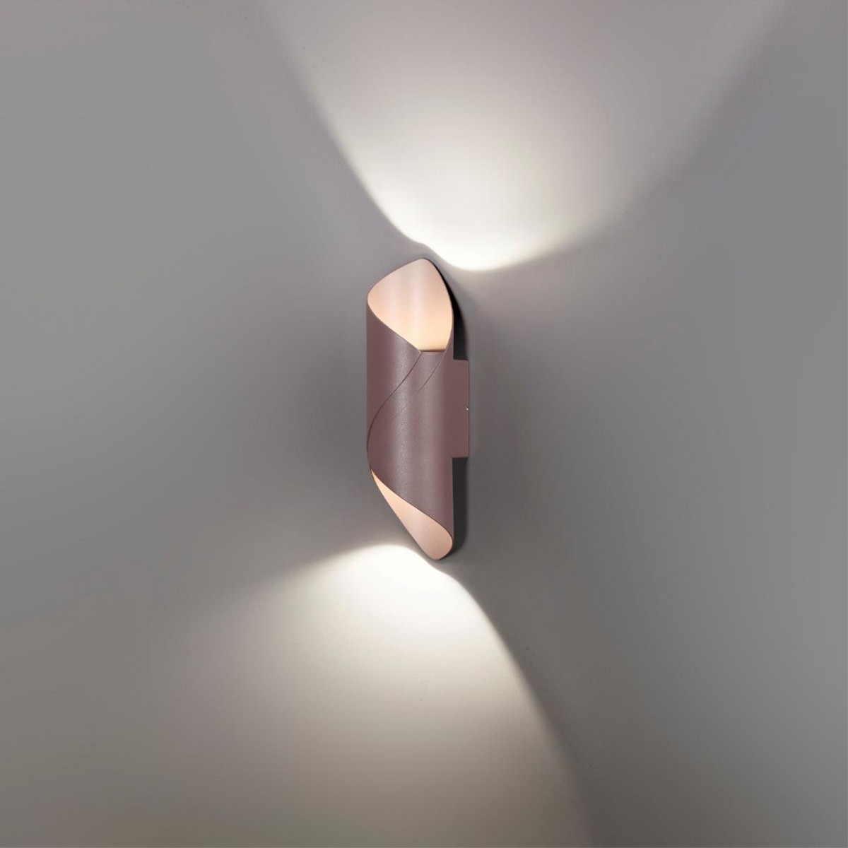 Уличный настенный светильник ODEON LIGHT 6659/10WLA BASTI