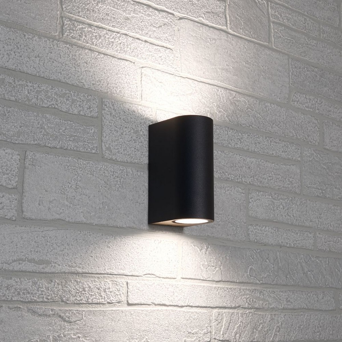 Уличные настенные светильники Светильник садово-парковый Feron DH015 на стену 2*GU10 230V черный 11883 