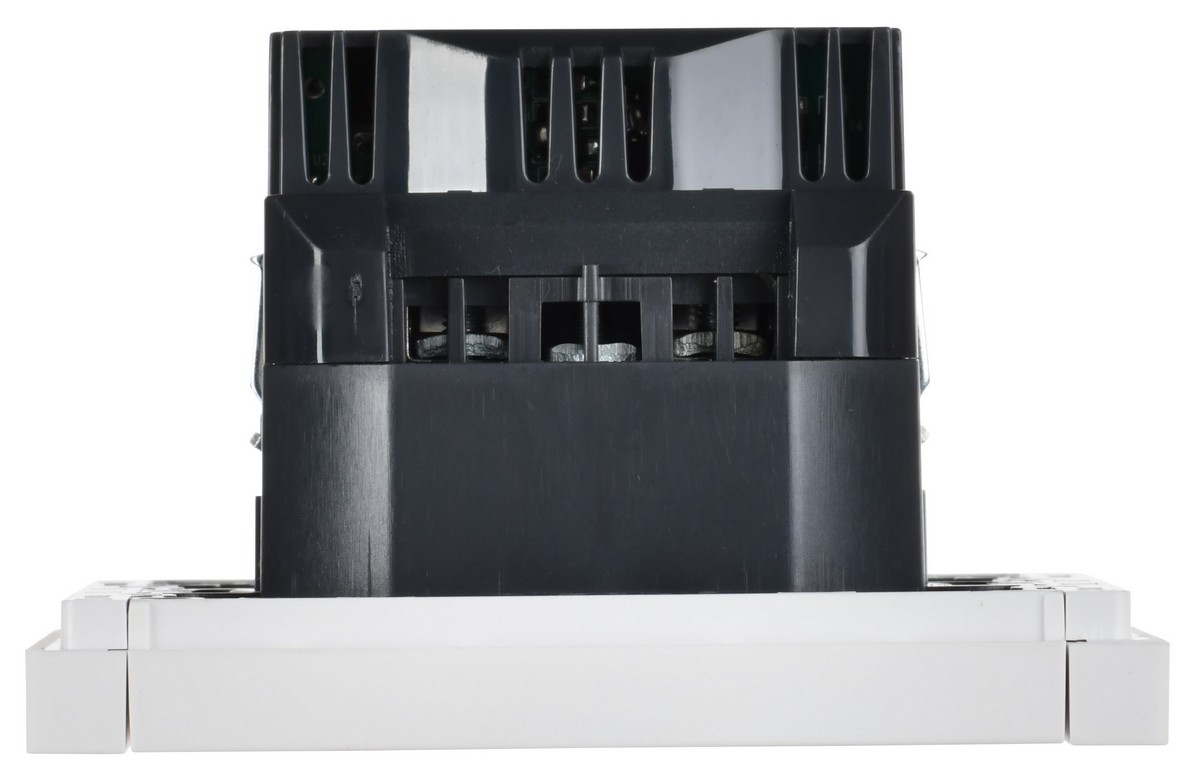 IEK FORTE&PIANO Белый Розетка IEK FORTE&PIANO Белый с/з со шт винтовое крепление 16А USB A+A 3,1А FP245