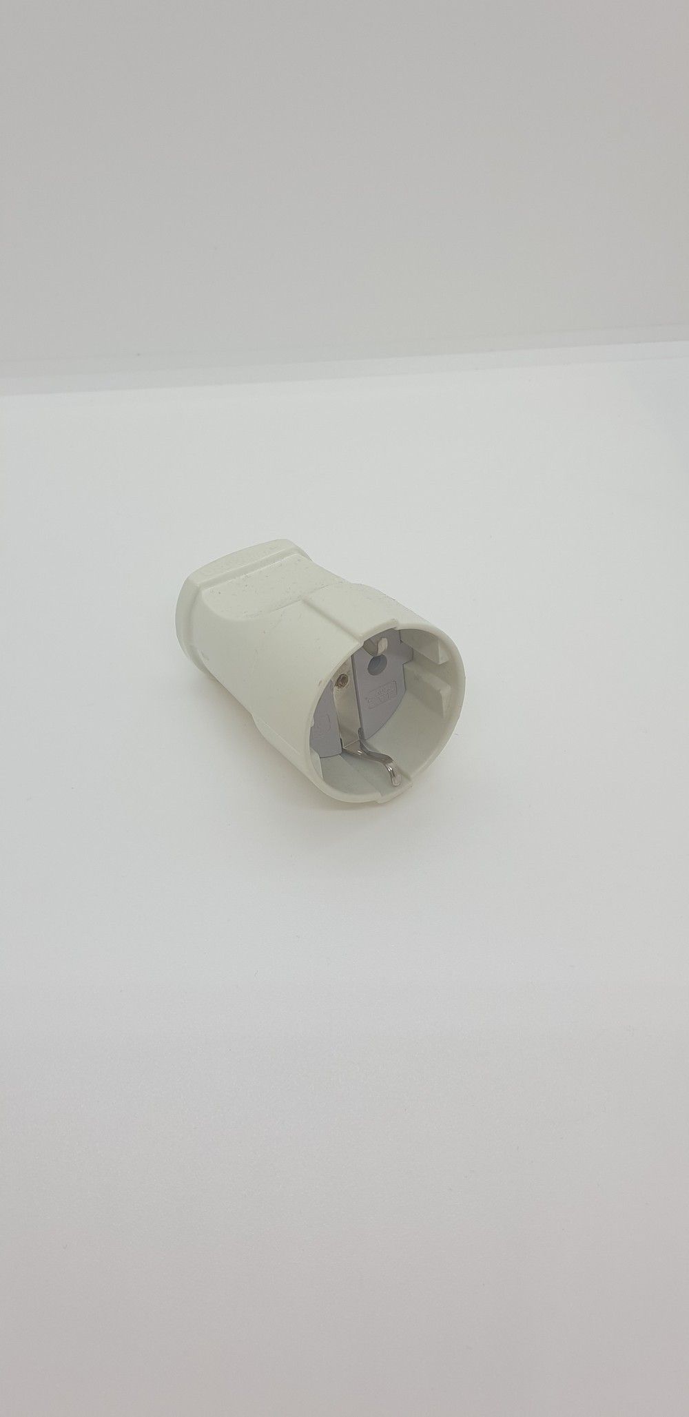 Штепсельное гнездо Smartbuy с\з белое 16А 250В