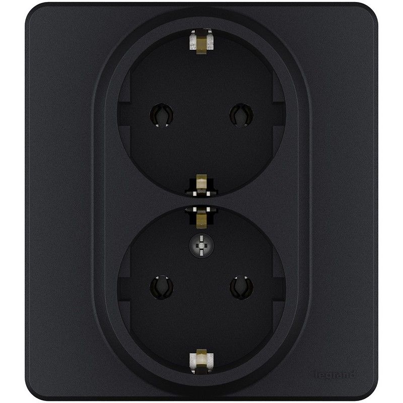 Legrand Inspiria Антрацит Розетка Legrand INSPIRIA Антрацит двойная с заземлением 16 А 250 В 673753