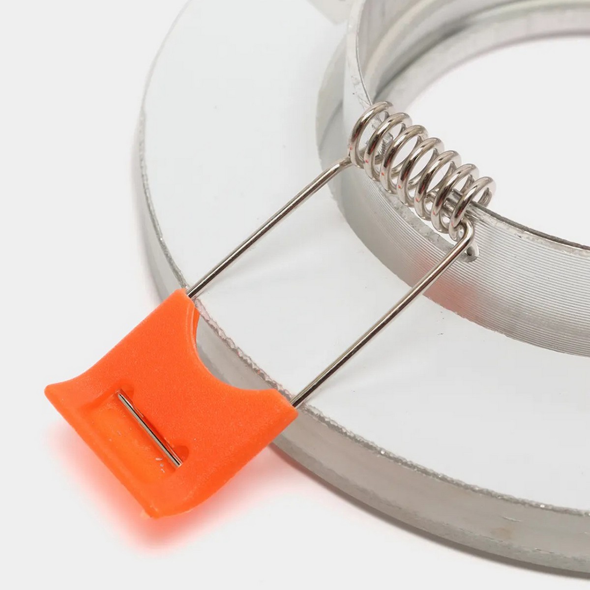 Светильники встраиваемые распродажа Светильник встраиваемый Feron DL8060-2 потолочный мерацющее серебро MR16 G5.3 19708 