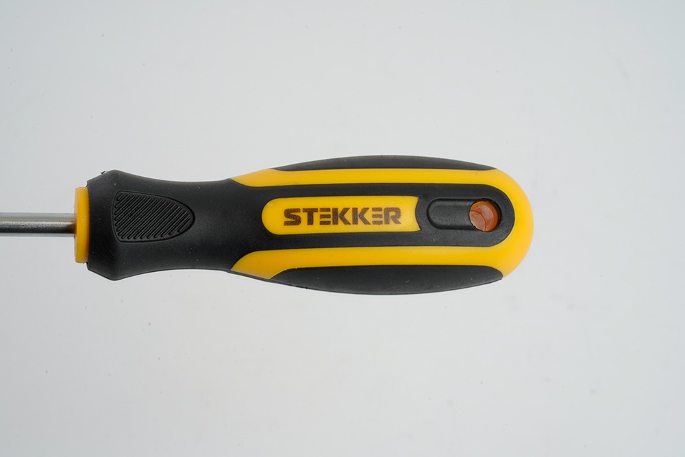 Отвертка крестовая STEKKER Ph 1 х 100 мм Cr-V двухкомпонентная рукоятка SDM-PH1-100 39769 фото