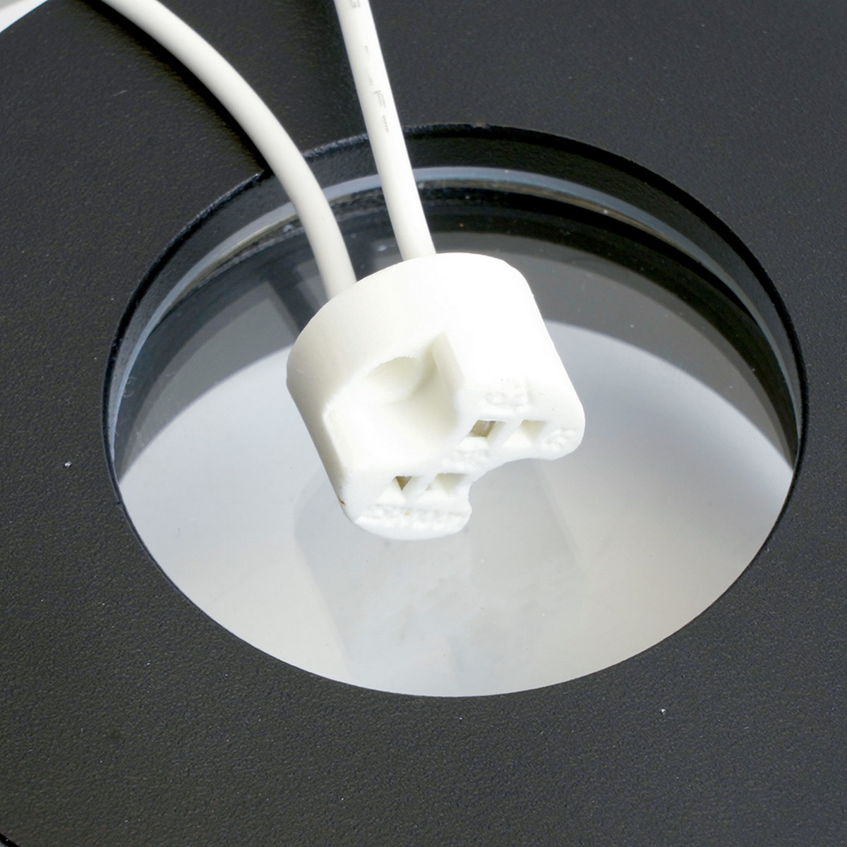 Встраиваемые светодиодные светильники Светильник встраиваемый Feron DL3114 потолочный MR16 G5.3 черный 51367 