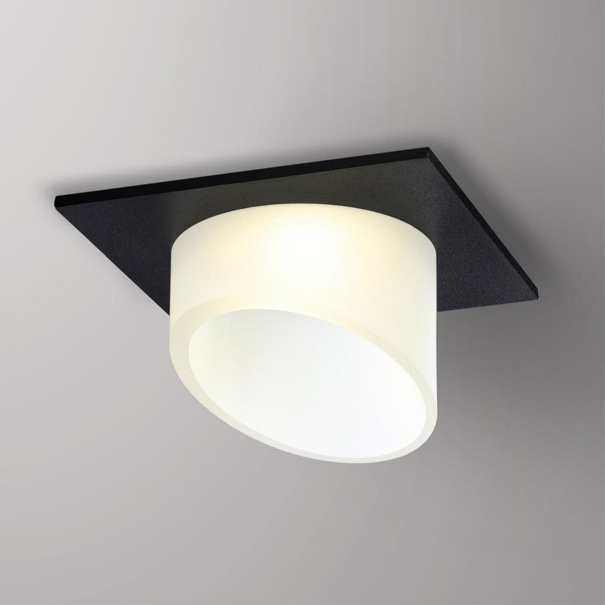 Встраиваемые светодиодные светильники Светильник встраиваемый NOVOTECH 370898 LIRIO 