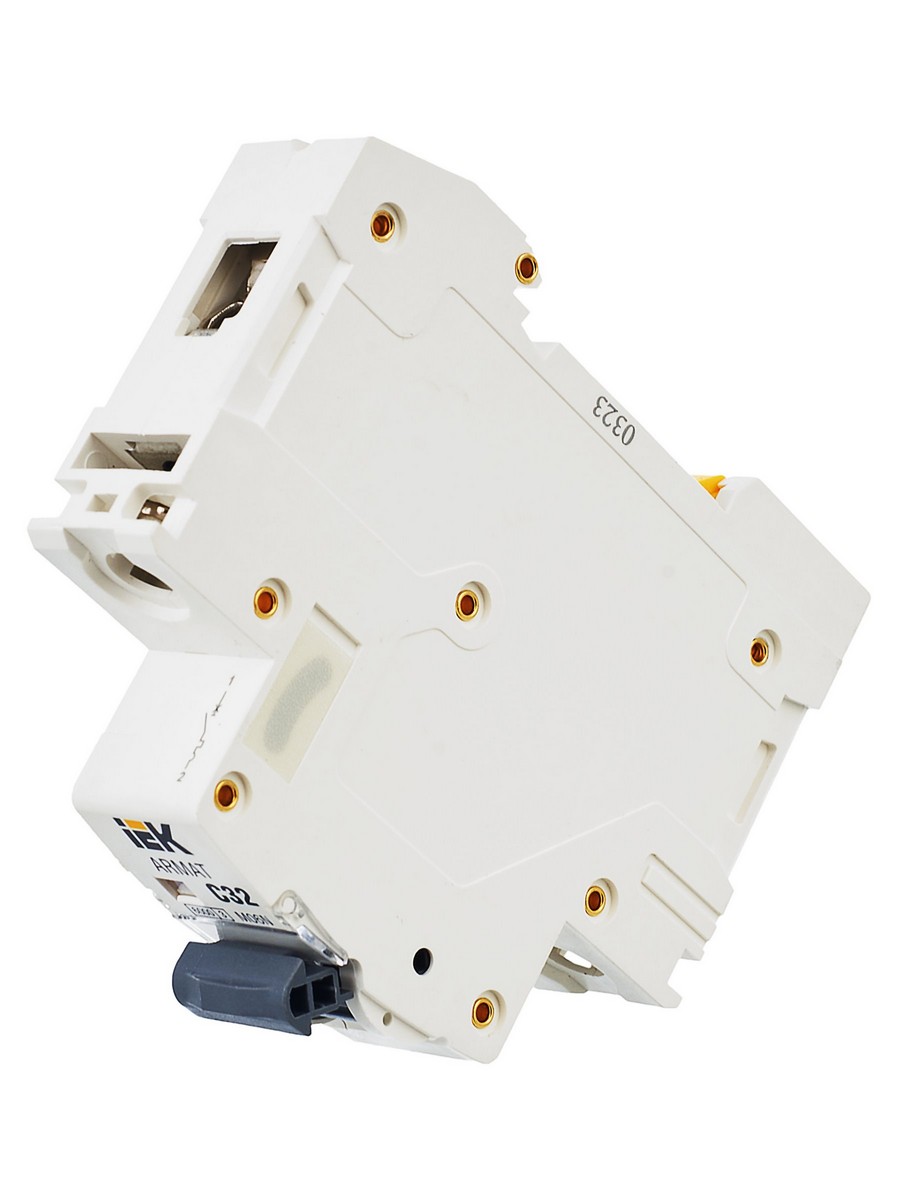 1 полюсные (однополюсные) Автоматический выключатель IEK ARMAT M06N 1P C 32А AR-M06N-1-C032 