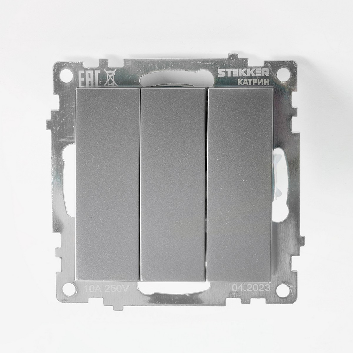 Катрин - Розетки и выключатели Stekker Выключатель 3-клавишный STEKKER GLS10-7108-03 250V 10А Катрин серебро 49173