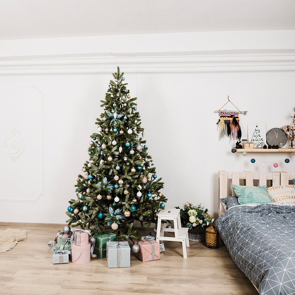 Светодиодная гирлянда Feron CL03 линейная 4м +1.5м 230V 5000K c питанием от сети контроллером зеленый шнур 32291