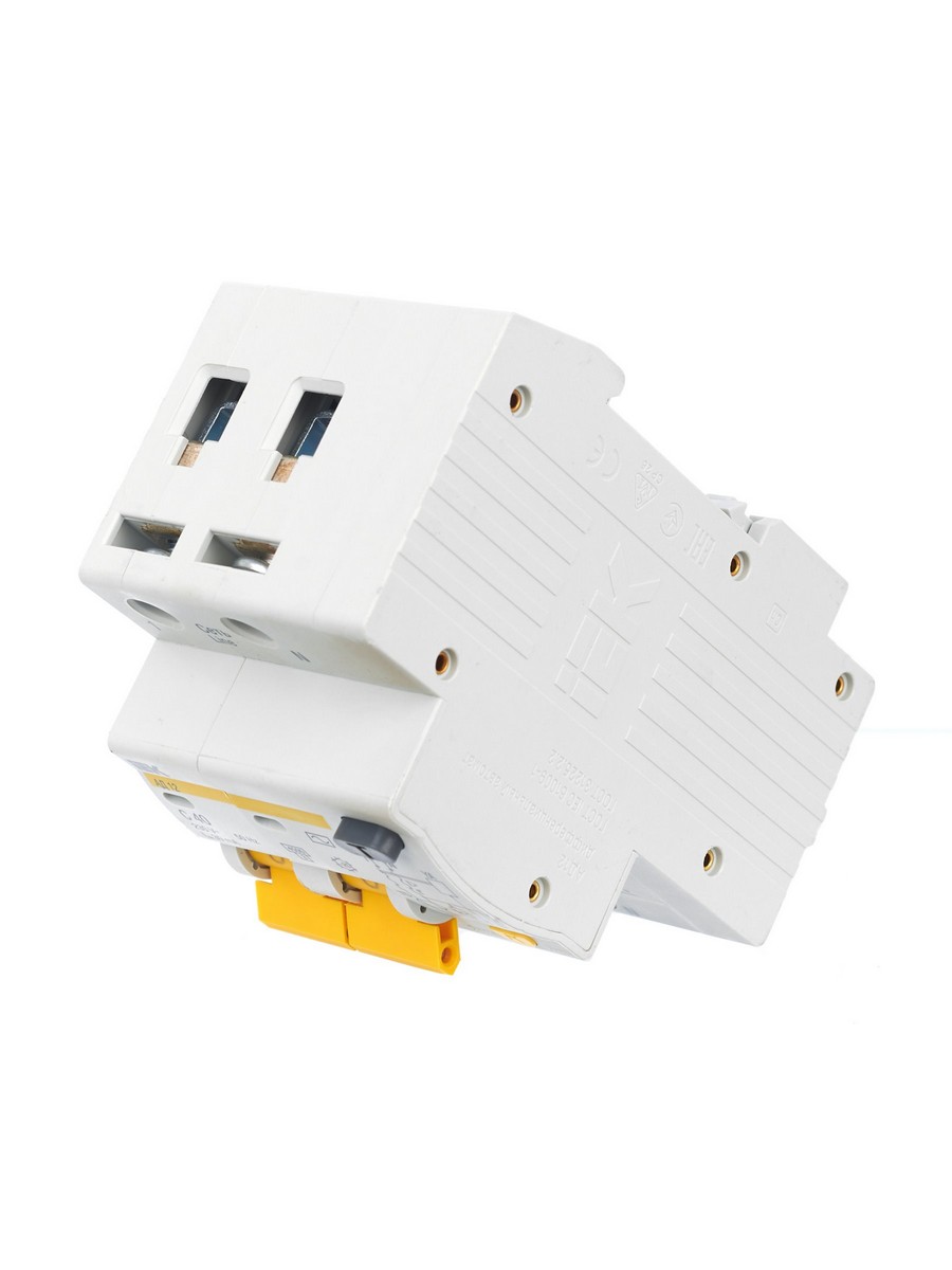 IEK Дифференциальный автоматический выключатель IEK KARAT АД12 2Р 40А 30мА MAD10-2-040-C-030 